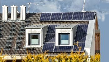 , Mons : La commune installe trois sites photovoltaïques pour son autoconsommation