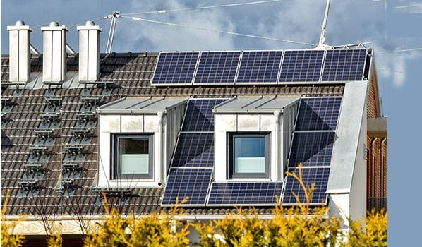 , Mons : La commune installe trois sites photovoltaïques pour son autoconsommation