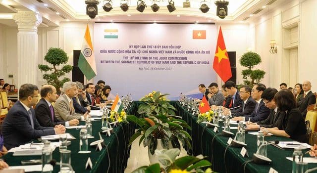 , Politique de gauche: Le Vietnam et l’Inde organisent la 18e réunion de la Commission mixte à Hanoï